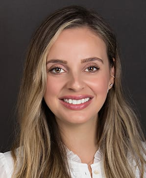 Dr. Ana Carolina Ferreira, Creditview Dental